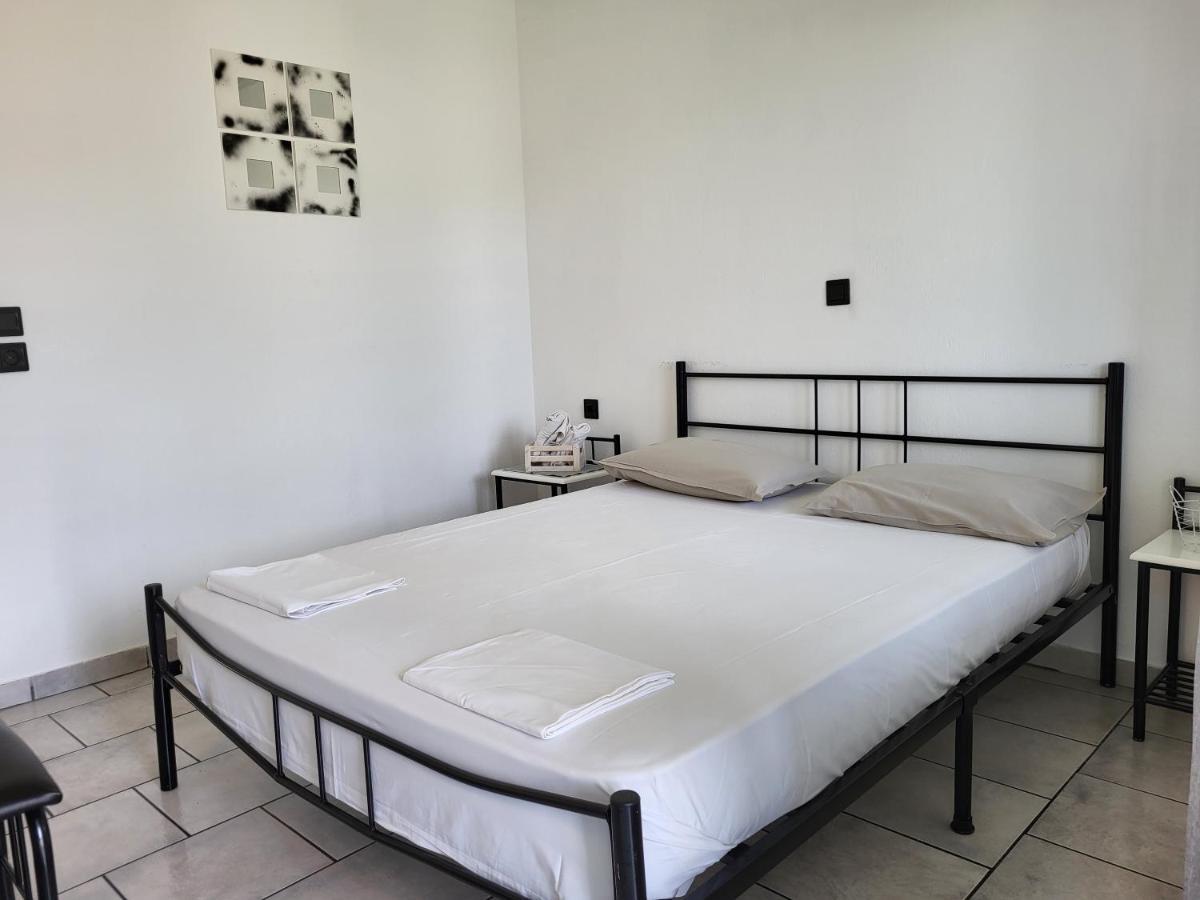 Aura Guest House Koinira Buitenkant foto